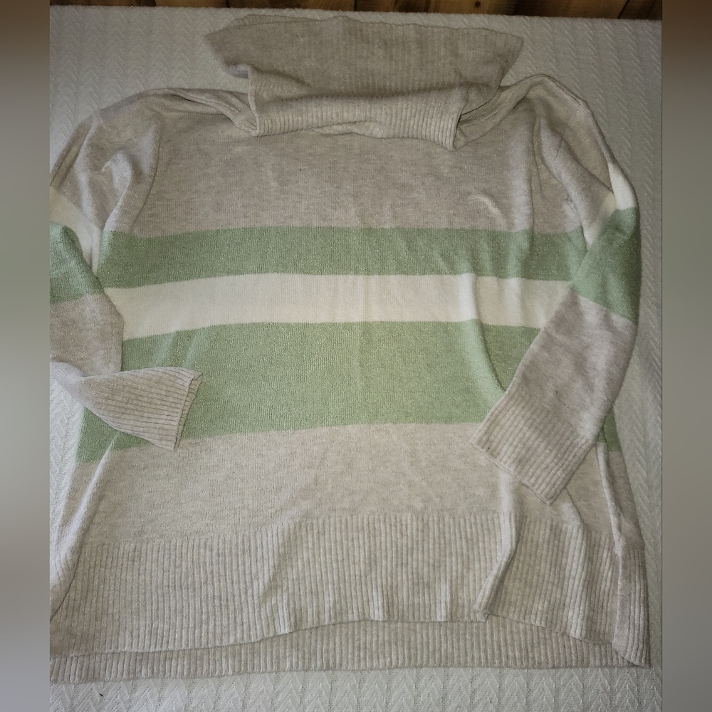 Rachel Zoe Large Scoop Neck Sweater Large